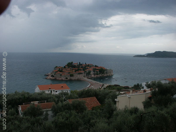 2003_montenegro_sveti_stephan