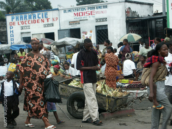 2003_market_in_kinshasa_congo_5